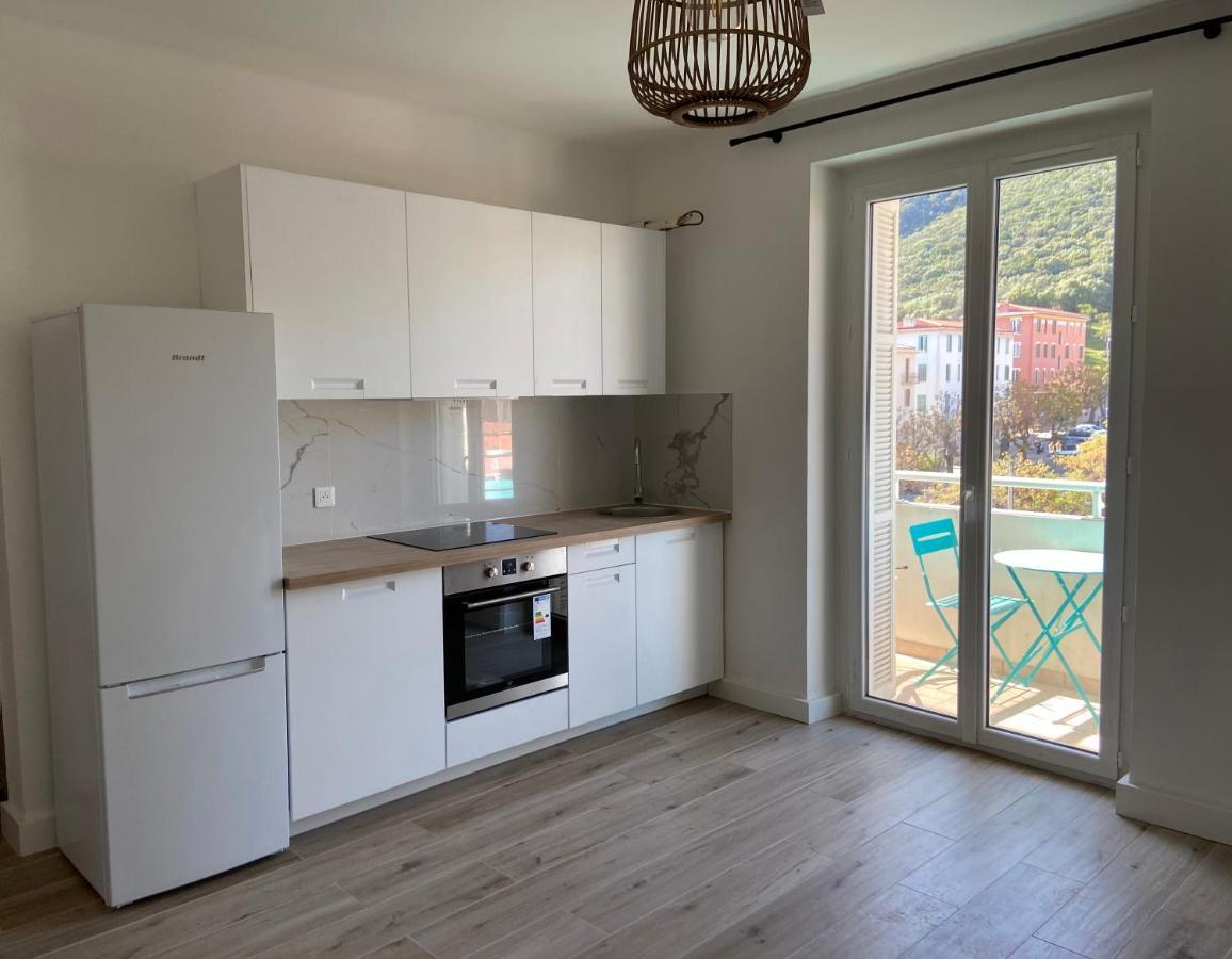 Ajaccio Magnifique T2 Neuf 40M2 Avec Balcon Au Trottel 4 Couchages Wifi Clim Parking Plage A Pieds 100M 외부 사진